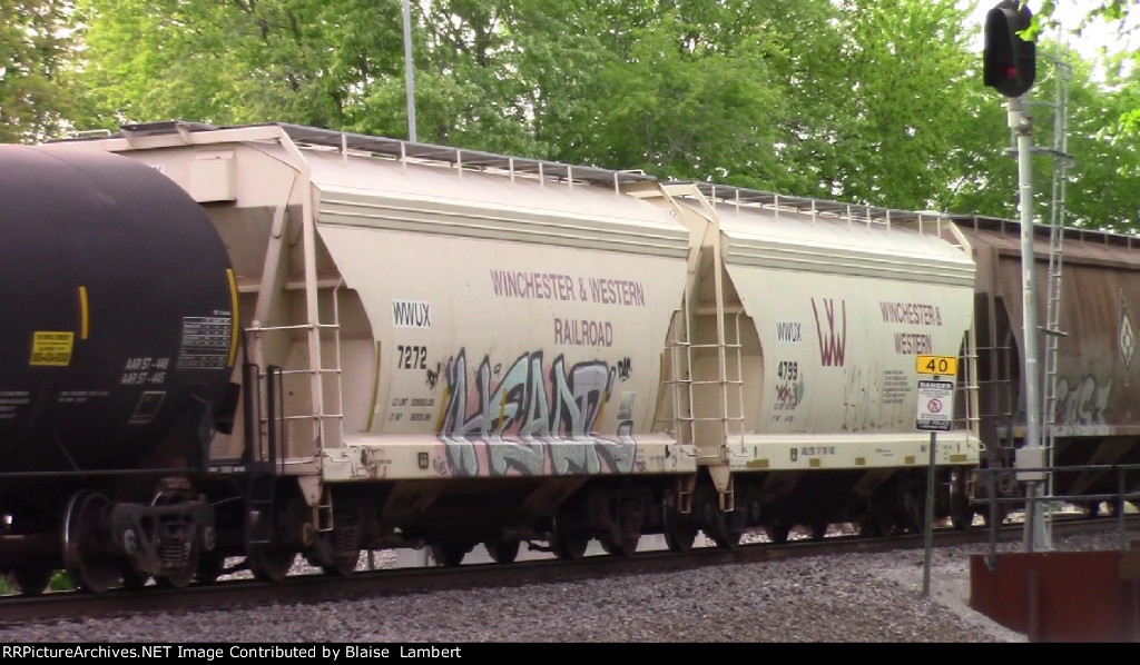 Winchester & Western hopper cars